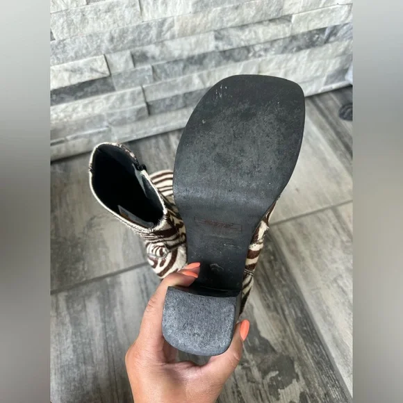 90’s Steve Madden Zebra  Haircloth  Ankle  Retro Boots Size 10B - Picture 11 of 14